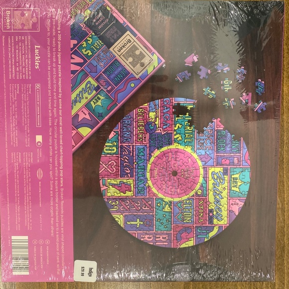 Pop Star 200 piece puzzle - Picture 2 of 2